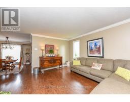 30 Primrose Crescent, Brampton, ON L6Z1E2 Photo 12