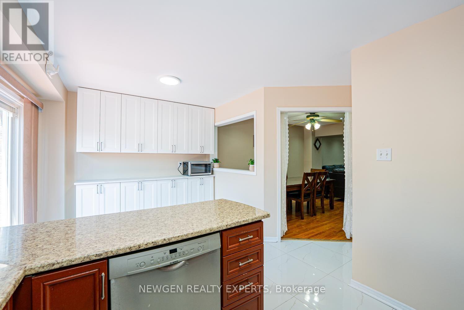 42 MCCLEAVE CRESCENT - 23