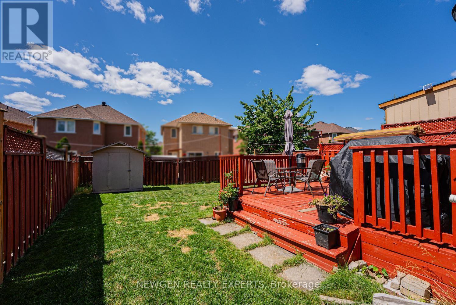 42 MCCLEAVE CRESCENT - 44