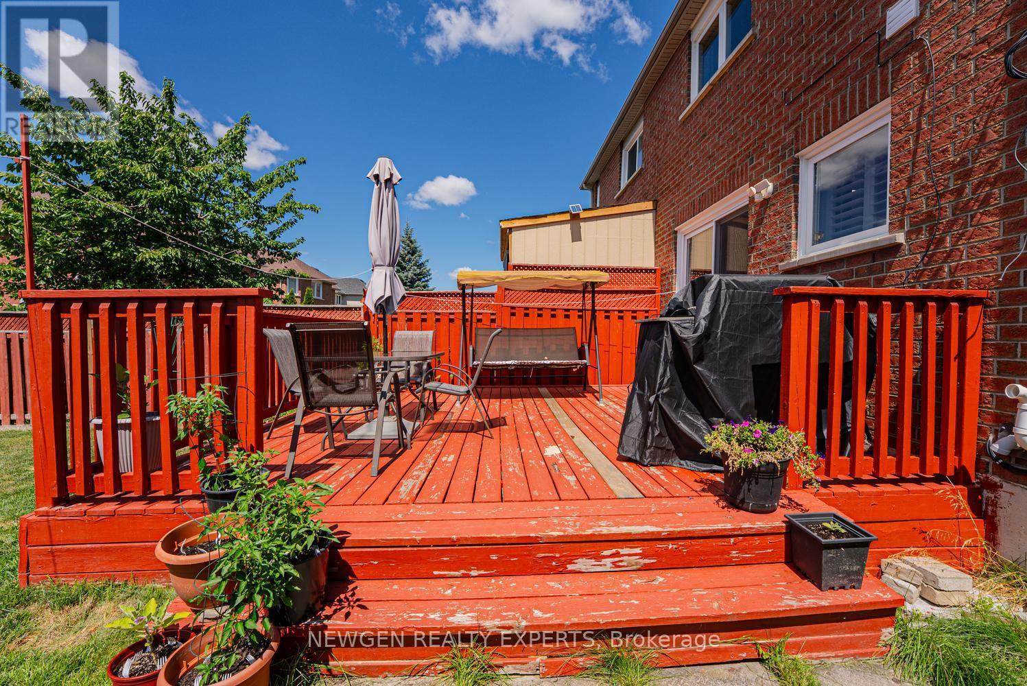 42 MCCLEAVE CRESCENT - 49