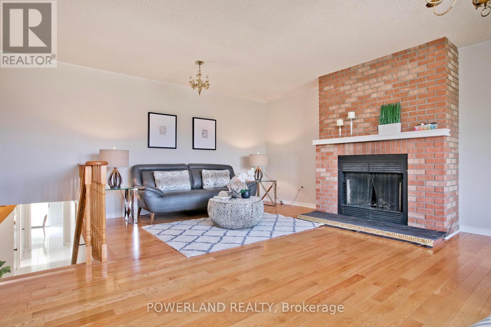 2441 STRATHMORE CRESCENT - 17