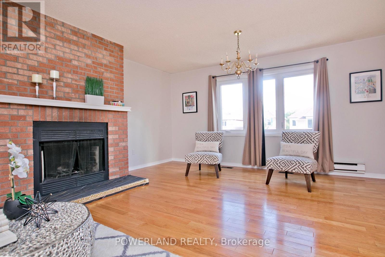 2441 STRATHMORE CRESCENT - 18