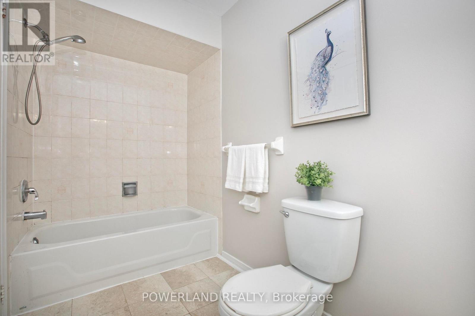 2441 STRATHMORE CRESCENT - 22
