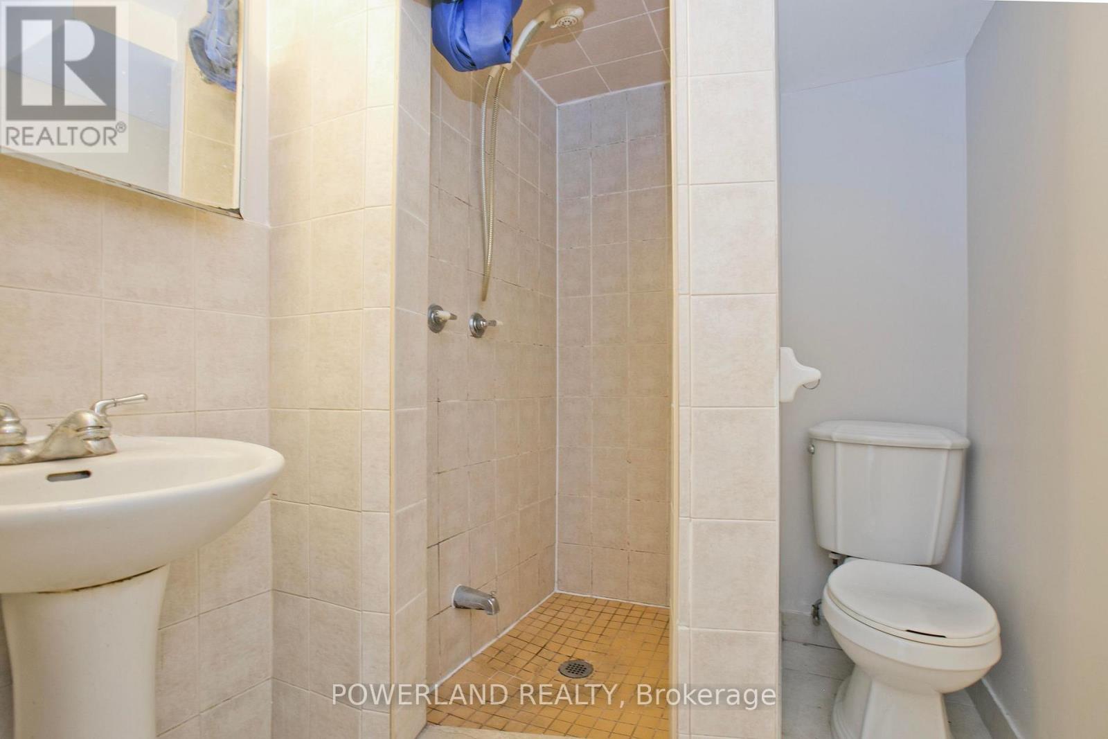 2441 STRATHMORE CRESCENT - 27