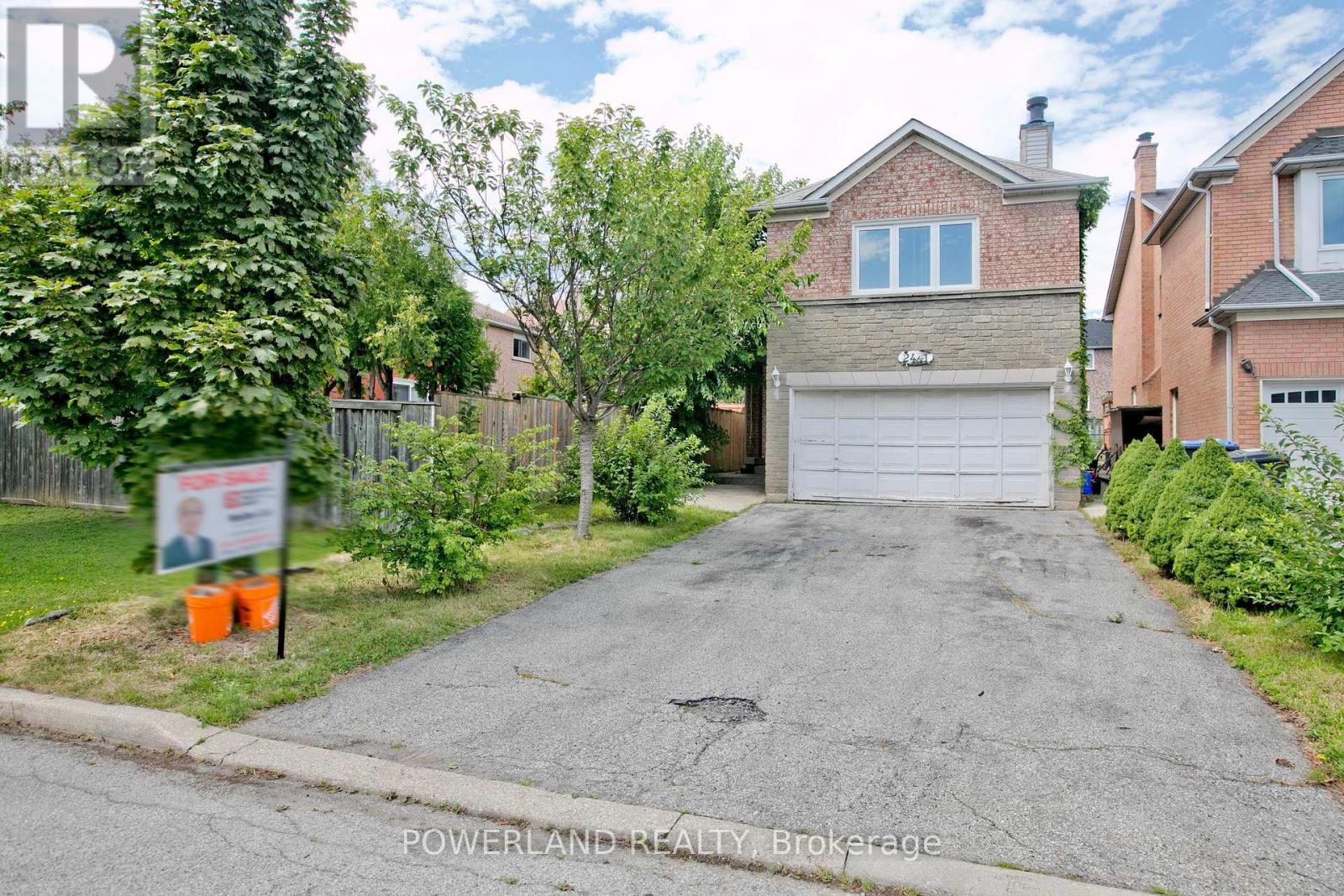 2441 STRATHMORE CRESCENT - 3
