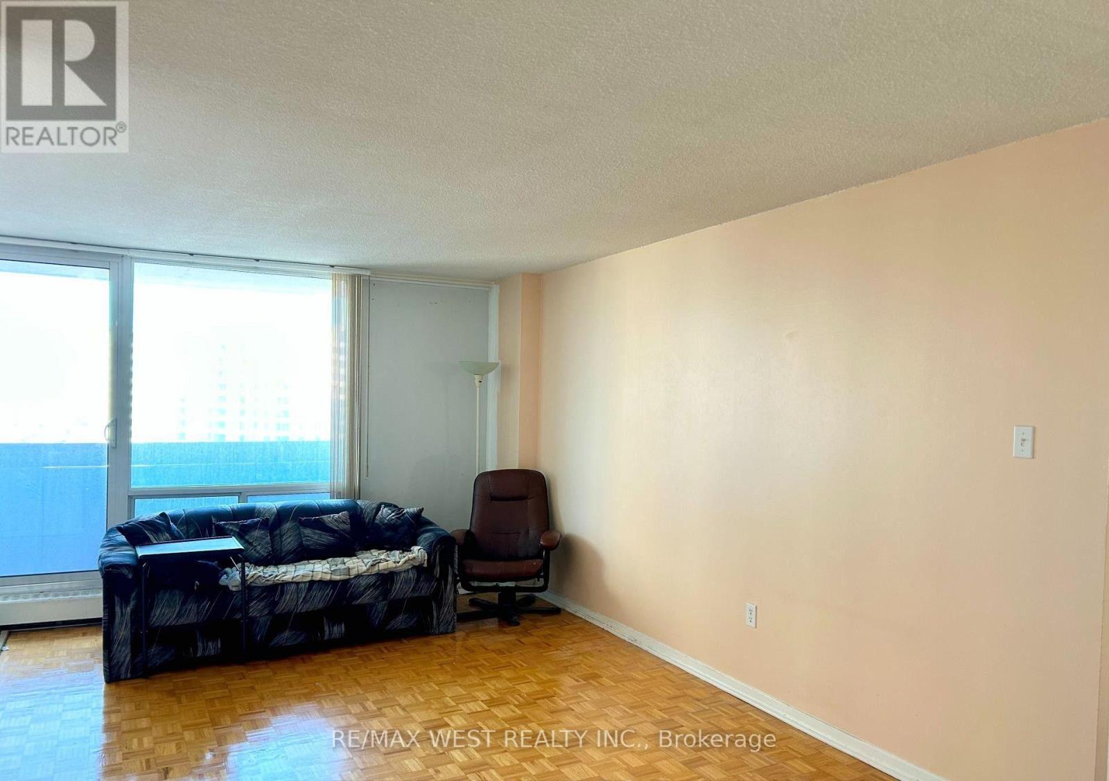 #1510 5 SAN ROMANO WAY - 7