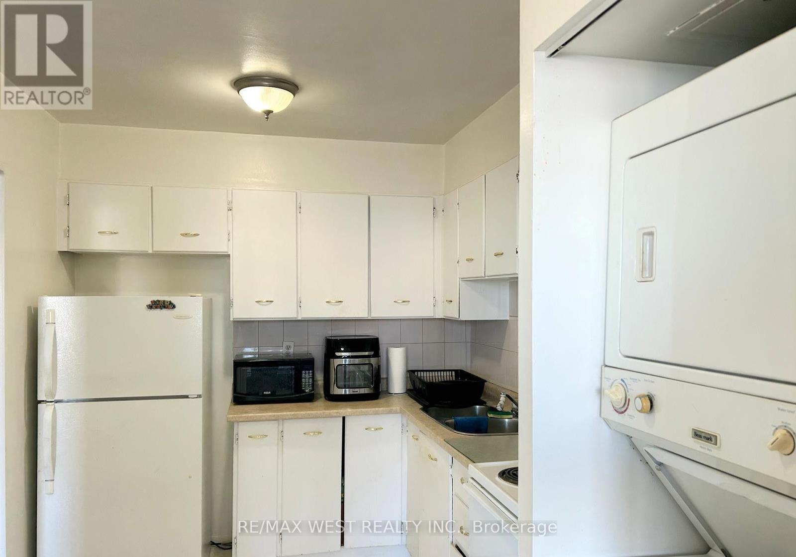 #1510 5 SAN ROMANO WAY - 9