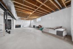 300 Caron Road N, St Francois Xavier, MB R4L1A4 Photo 36