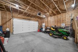 300 Caron Road N, St Francois Xavier, MB R4L1A4 Photo 39