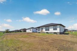 300 Caron Road N, St Francois Xavier, MB R4L1A4 Photo 40