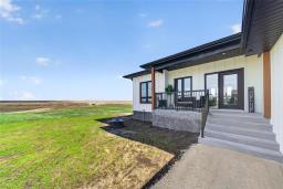 300 Caron Road N, St Francois Xavier, MB R4L1A4 Photo 7