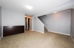 16 Mager Drive, Winnipeg, MB R2M0J7 Photo 9