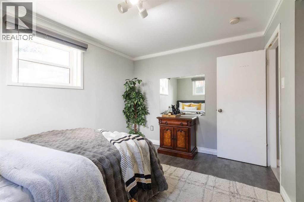 117 12 Street SE - 27