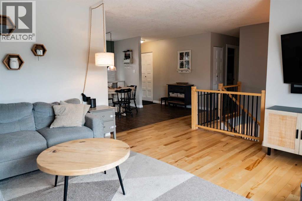 402 Mountain Street - Image 5