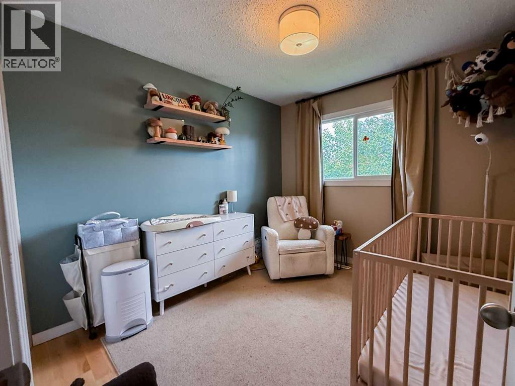402 Mountain Street - Image 14