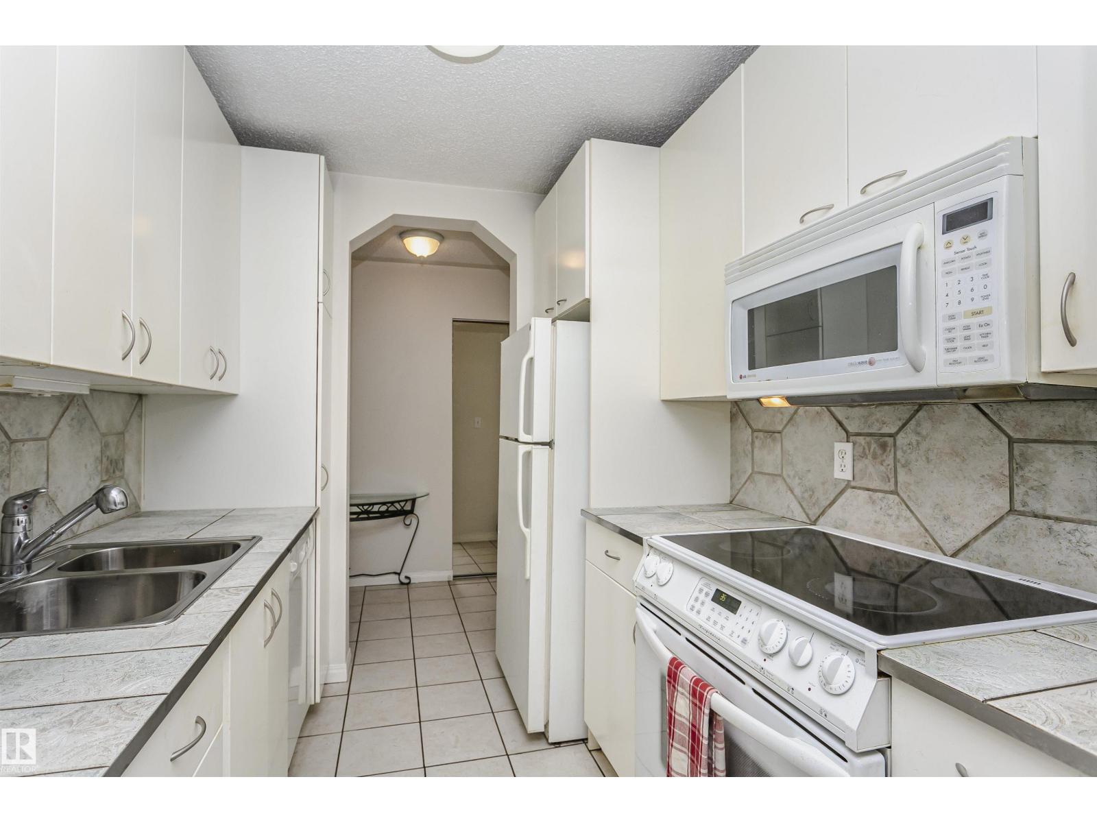 #302 5005 31 AV NW - Image 14