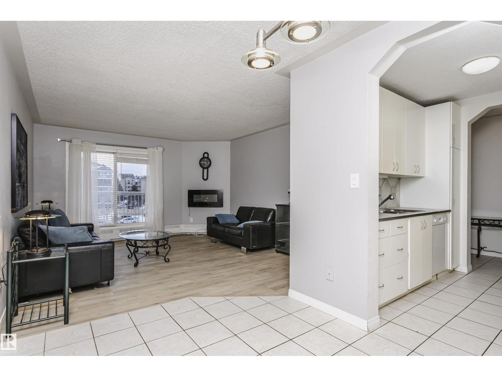 #302 5005 31 AV NW - 19