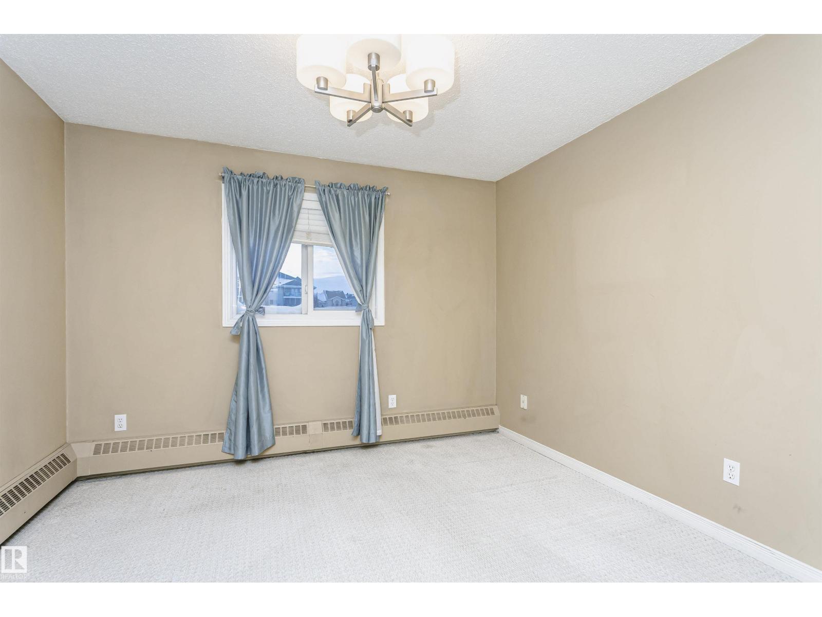 #302 5005 31 AV NW - 23