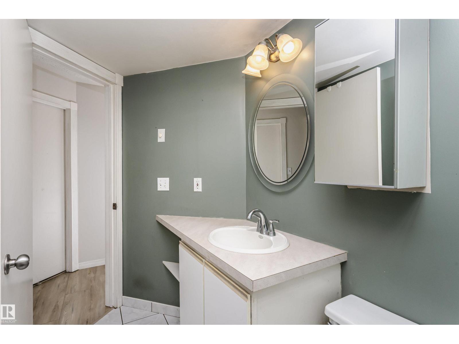 #302 5005 31 AV NW - Image 25