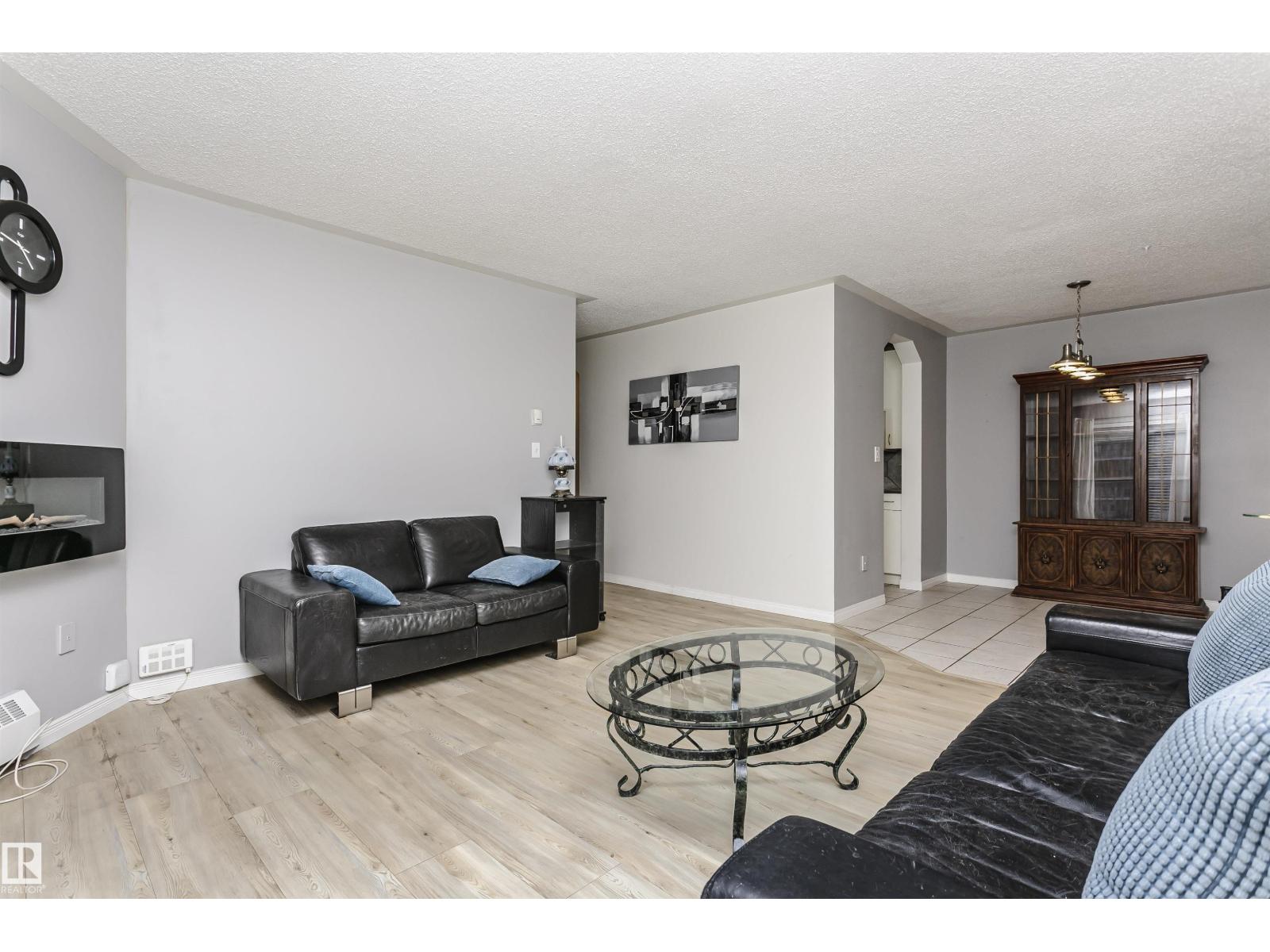 #302 5005 31 AV NW - Image 3