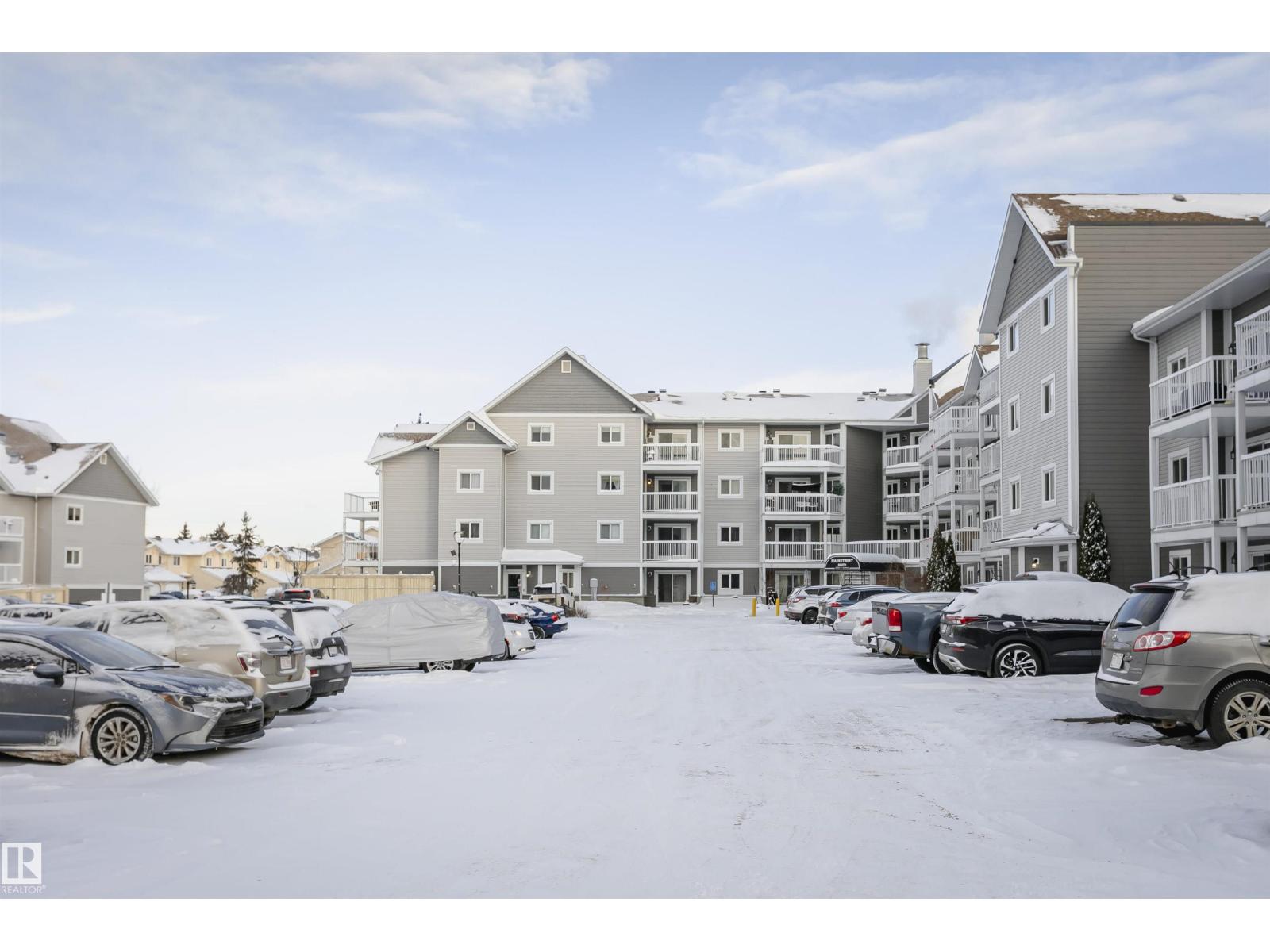 #302 5005 31 AV NW - 37