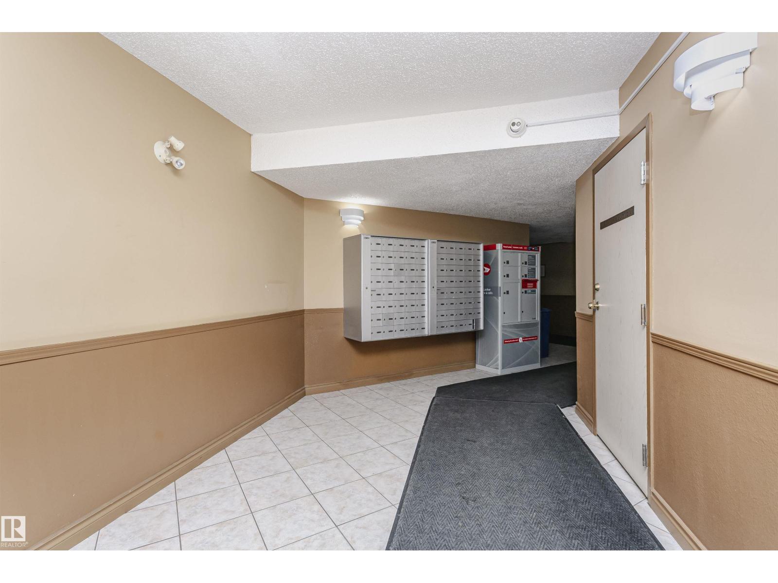 #302 5005 31 AV NW - 5