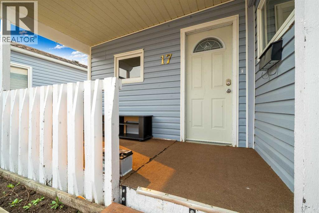 17 De Havilland Boulevard SW - Image 3