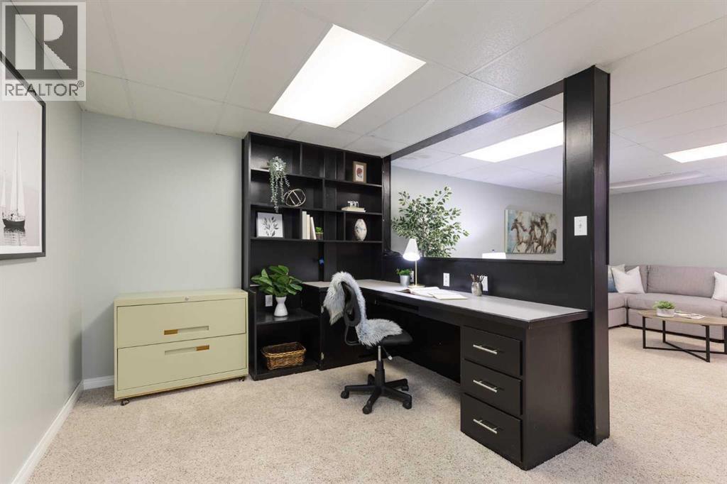 11 Greenwood Court SW - Image 35