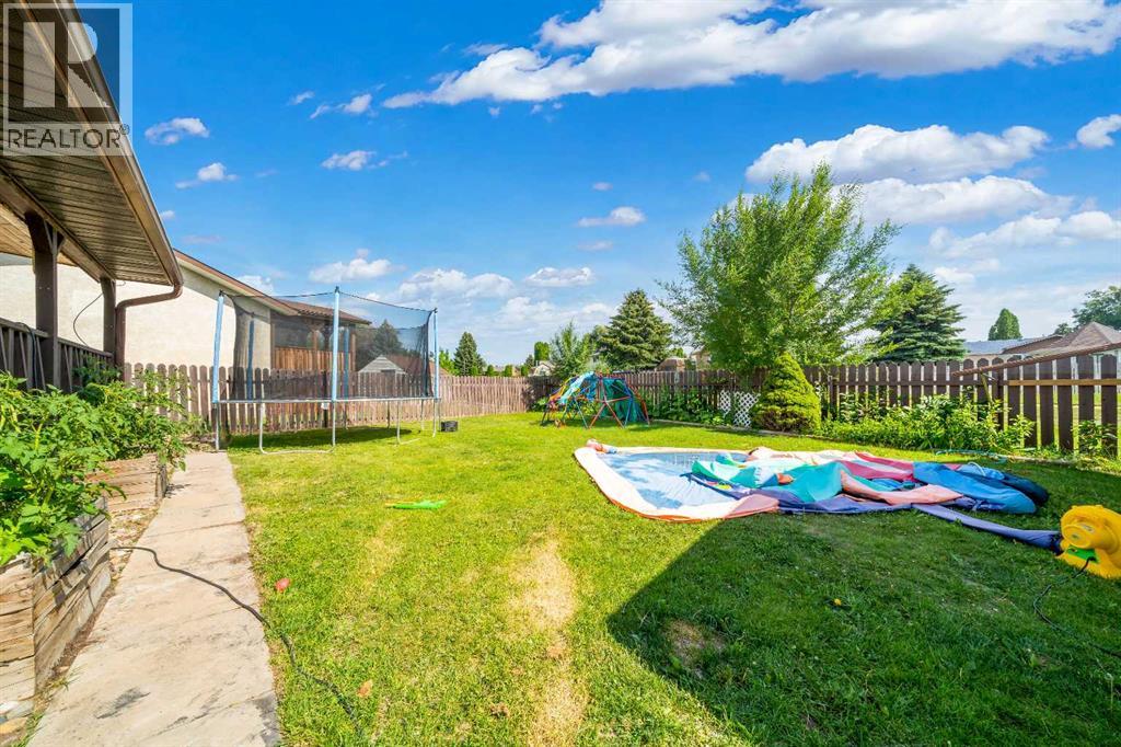 61 Rossmere Way SE - 37