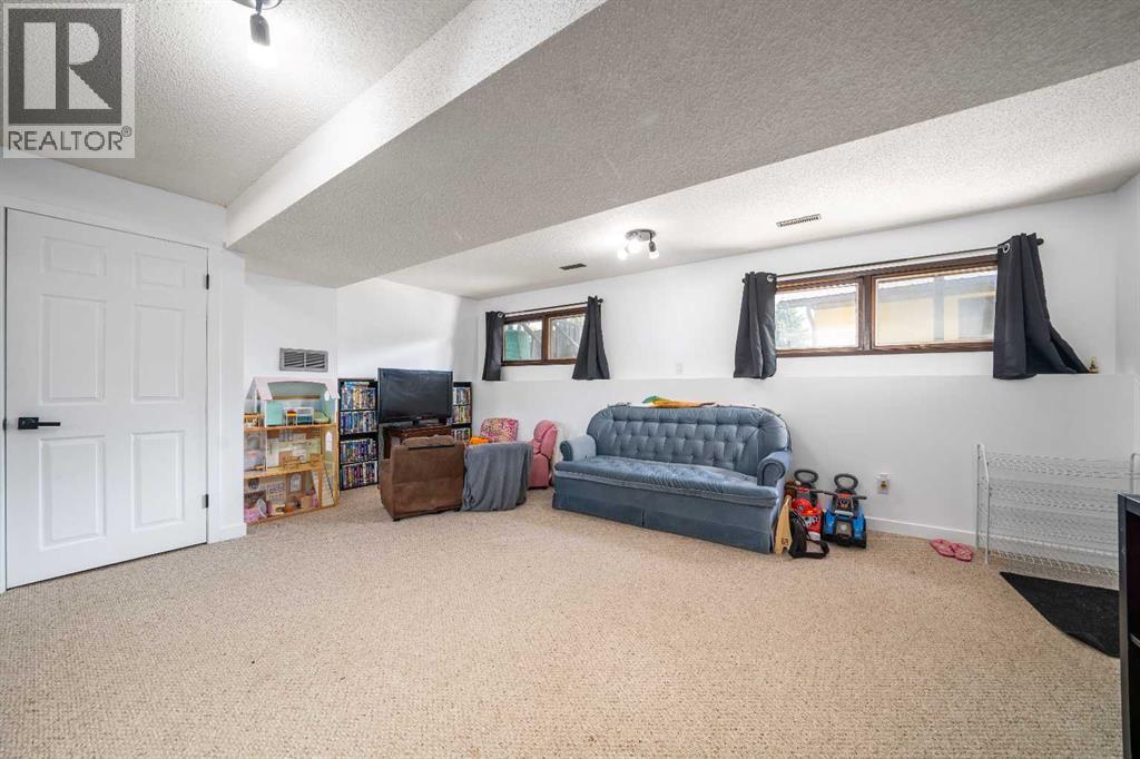 61 Rossmere Way SE - Image 21