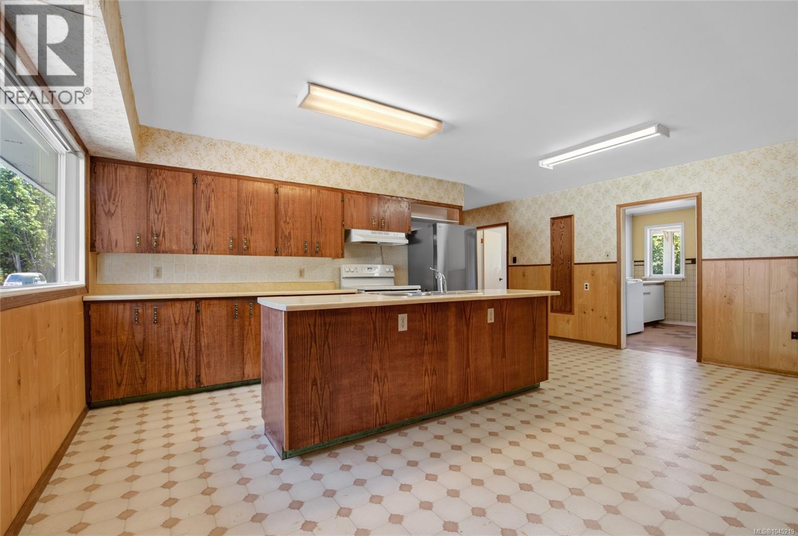 4030 Gibbins Rd - Image 47