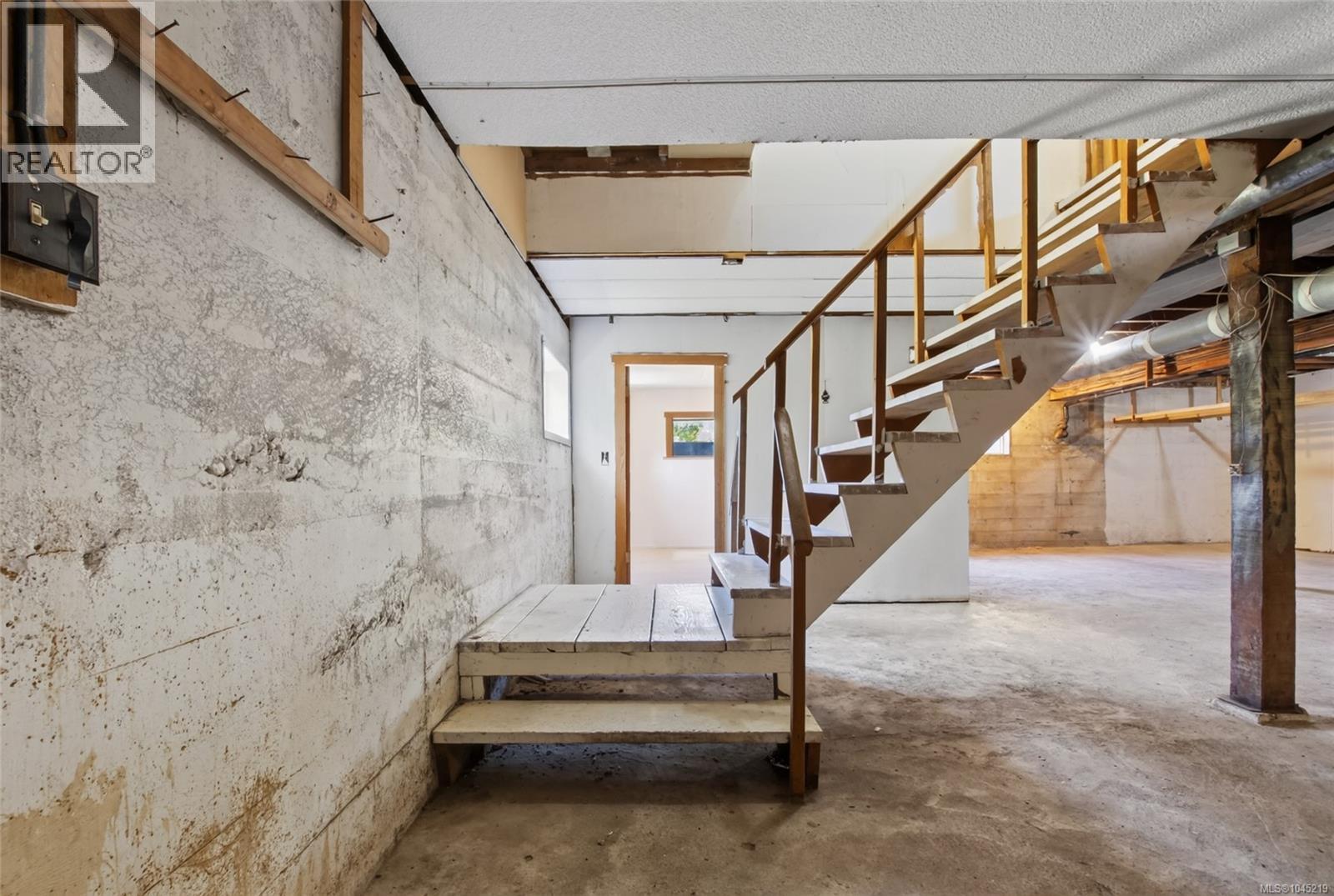 4030 Gibbins Rd - Image 72