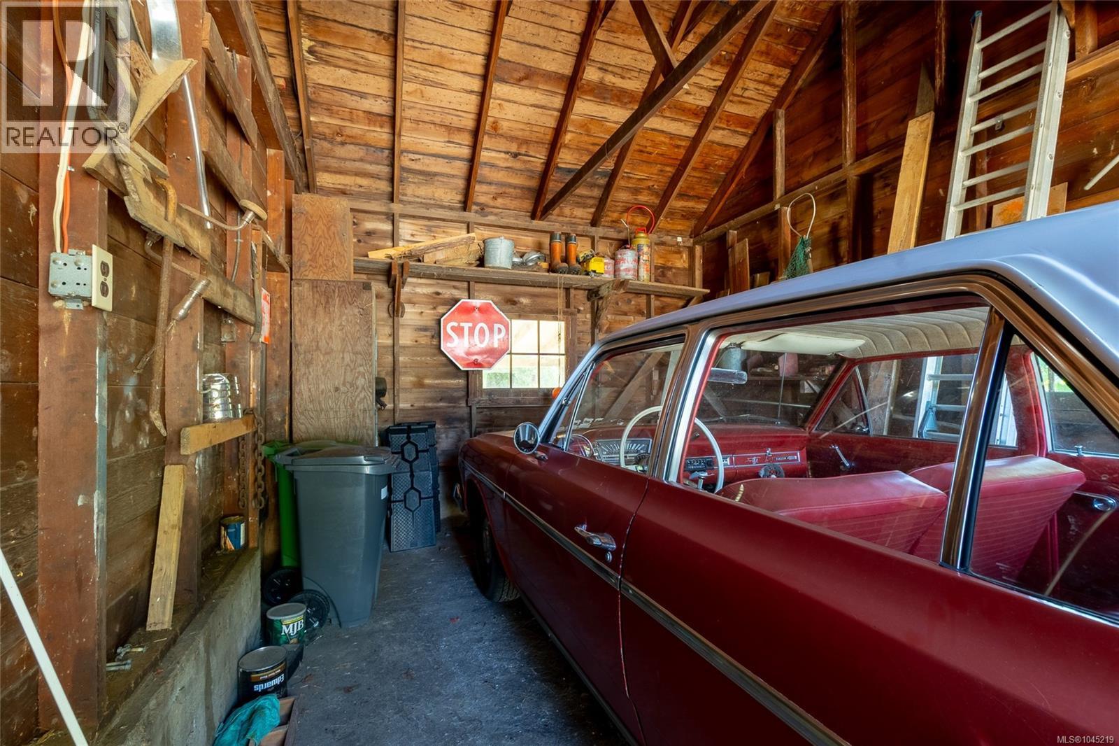 4030 Gibbins Rd - Image 32