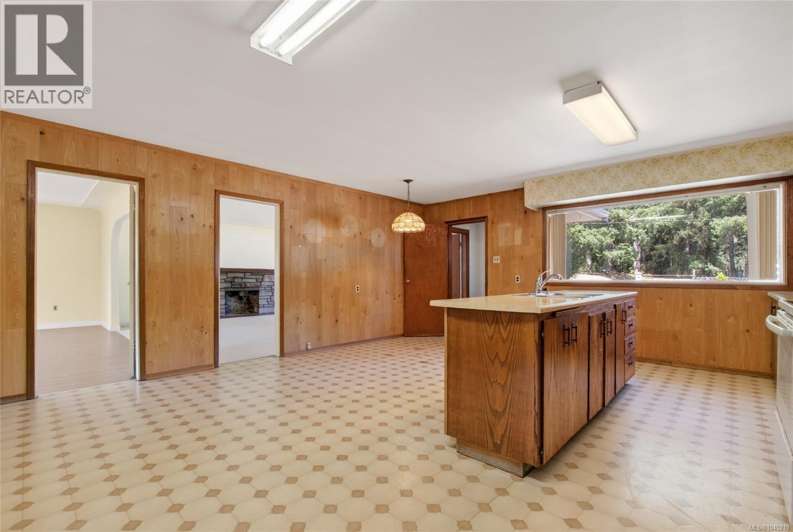 4030 Gibbins Rd - Image 49