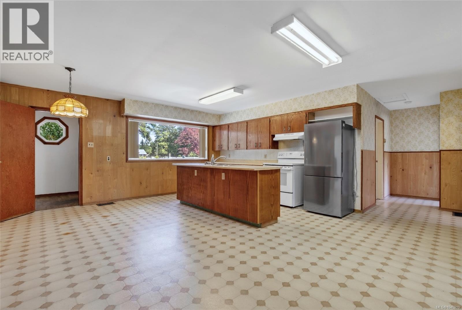 4030 Gibbins Rd - Image 48