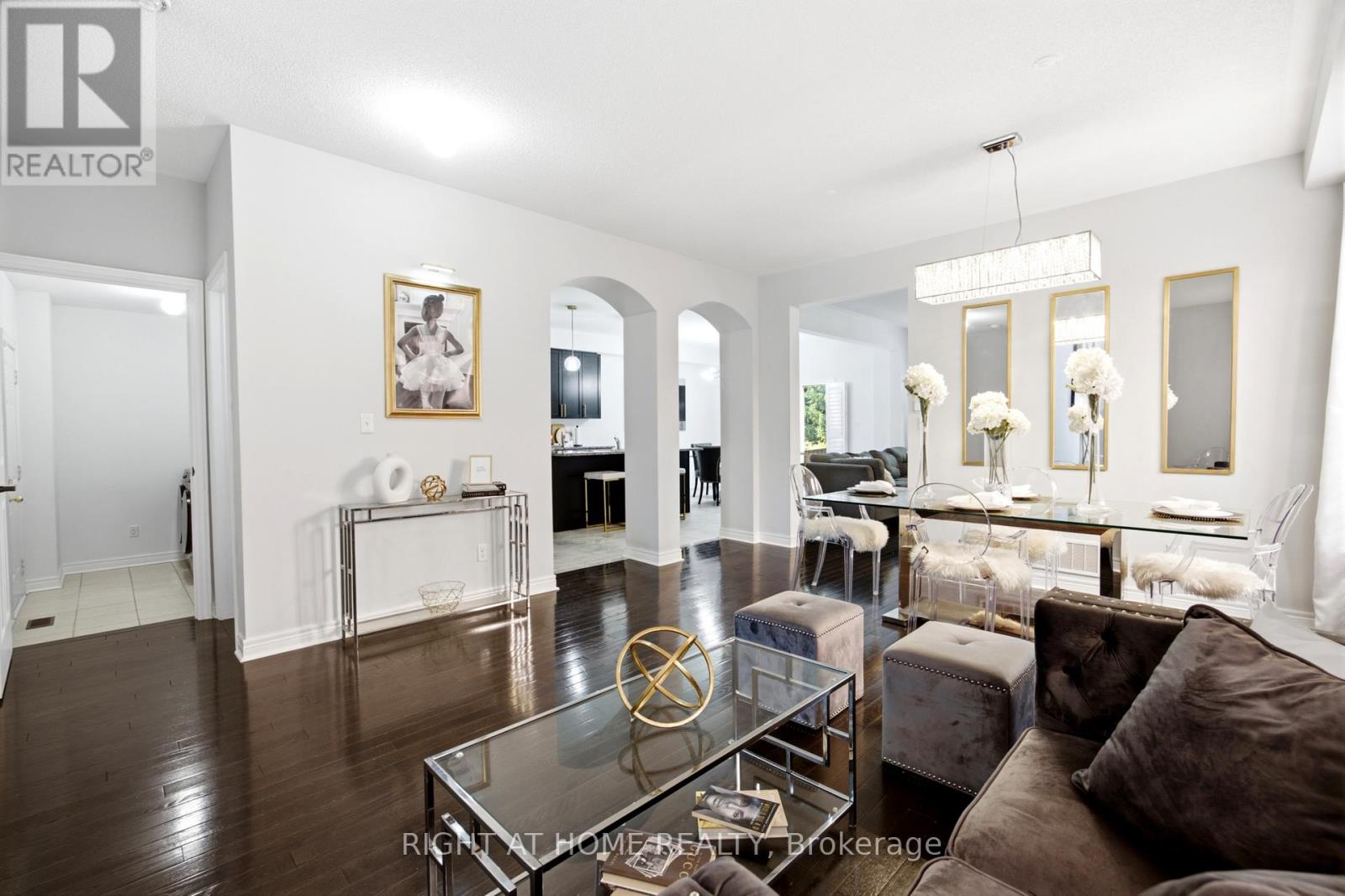 216 GREENWOOD ROAD - 10
