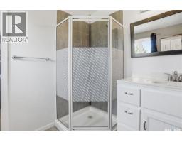 329 1st Avenue E, Mortlach, SK S0H3E0 Photo 24