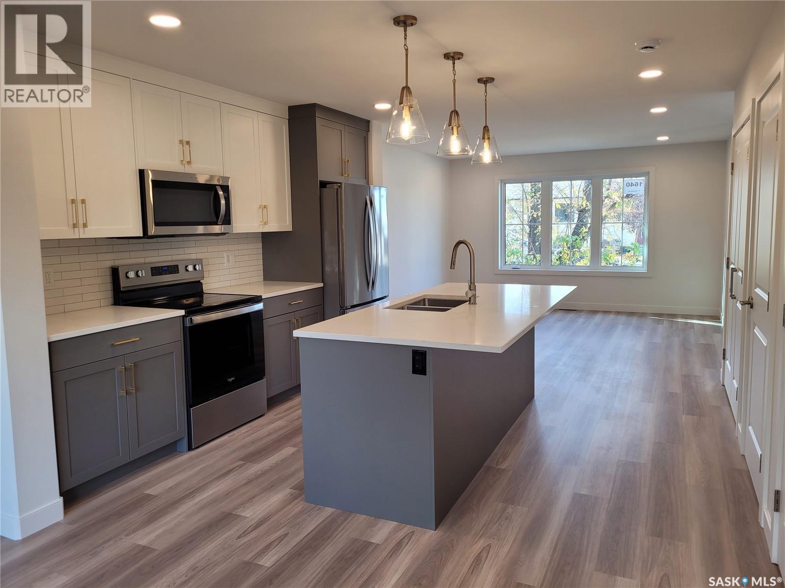 1640 1st AVENUE N - 14