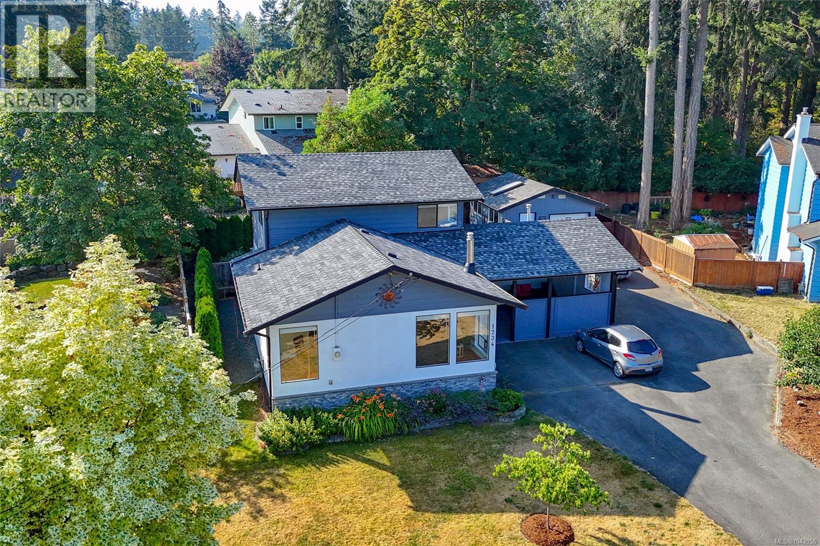 1734 Maple Glen Pl