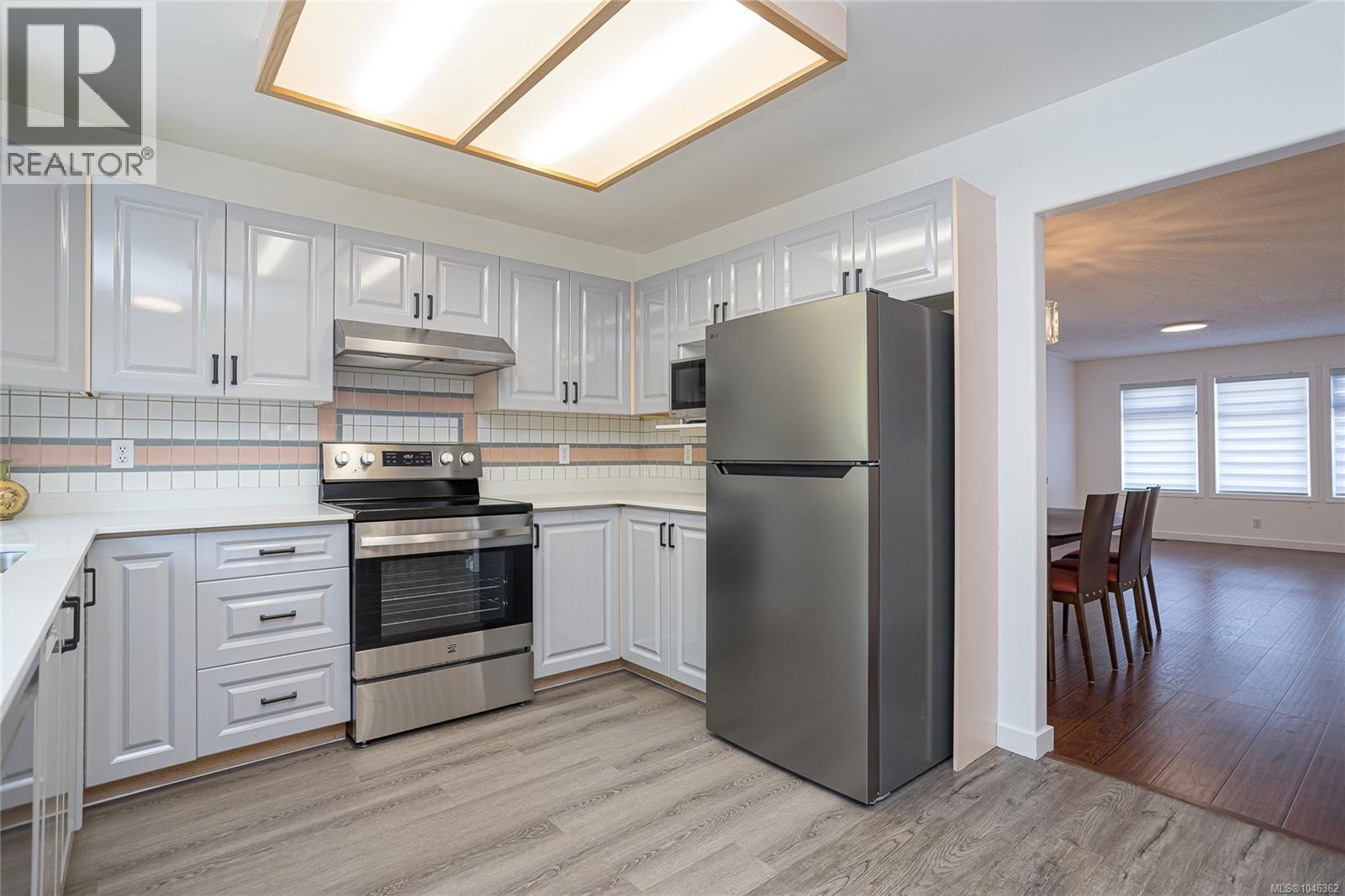 6177 Raphael Dr - Image 16