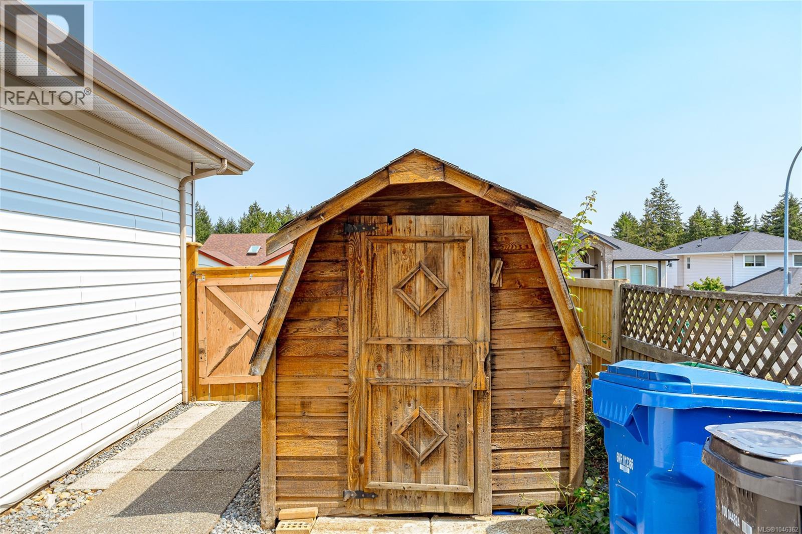 6177 Raphael Dr - Image 45