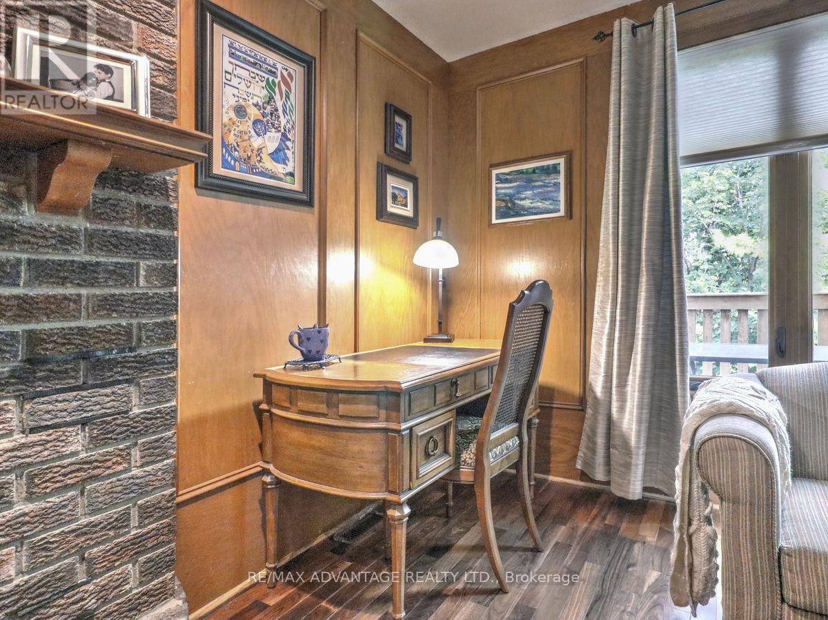 264 SUFFOLK PLACE - 16