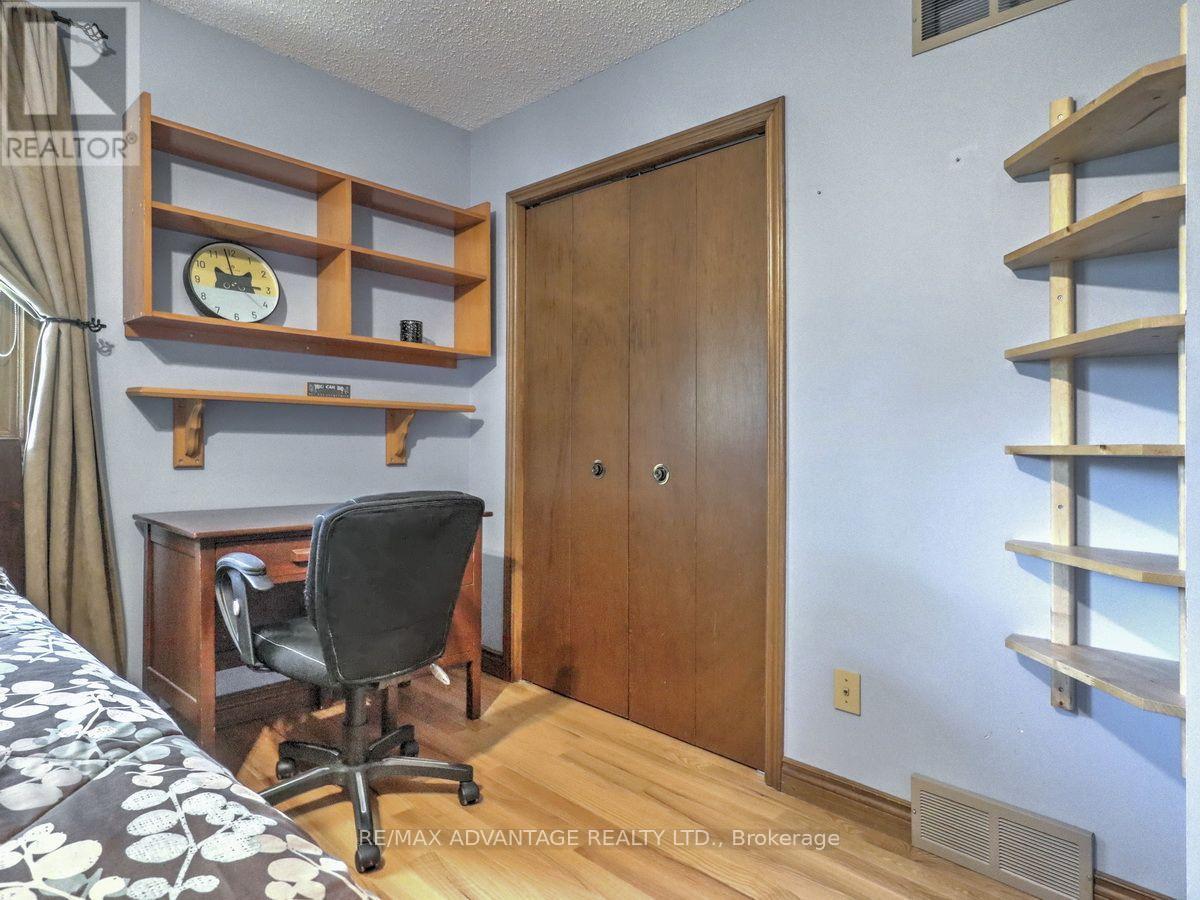 264 SUFFOLK PLACE - 26