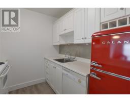 Unit 310 - 58 Pasadena Crescent thumbnail 8