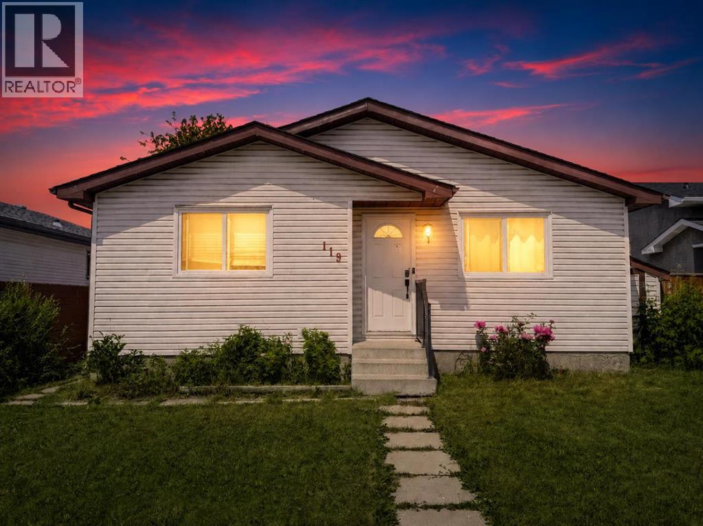 119 Fallswater Crescent NE