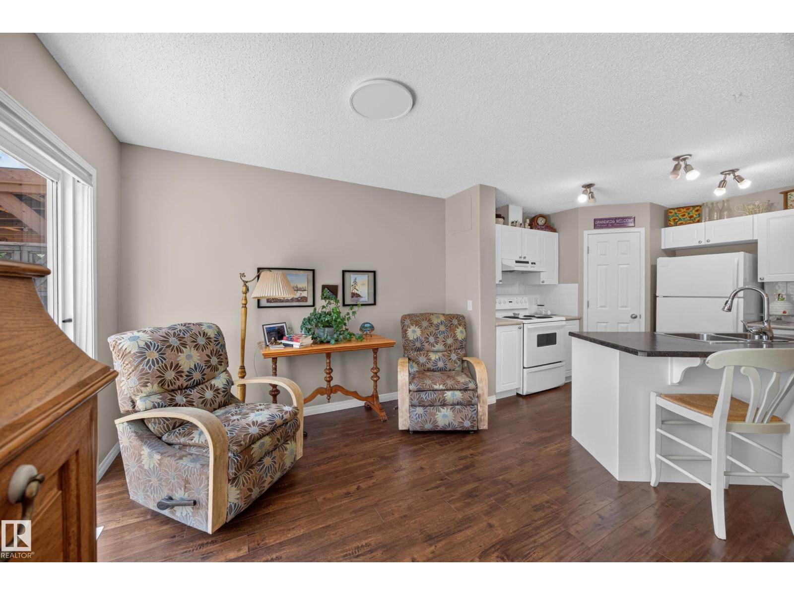 #7 155 CROCUS CR - 16
