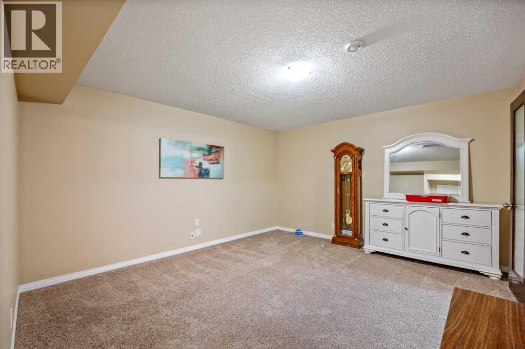 58 Copperstone Close SE - Image 27