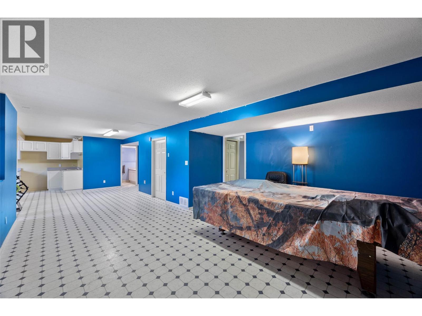 219 Strom Road - Image 35