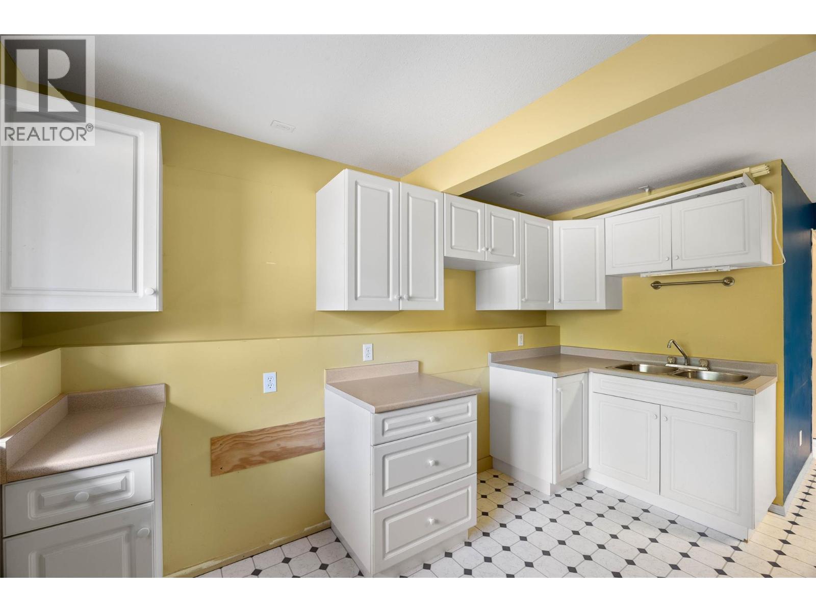 219 Strom Road - 30