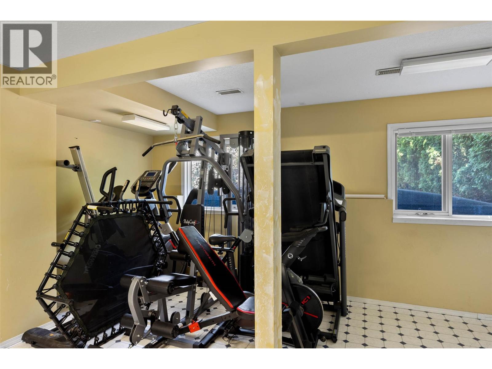 219 Strom Road - 29